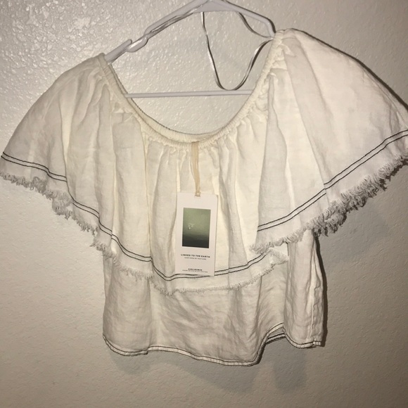 Zara Tops - New with tags! Zara Spanish style top